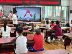 坪地社区|“分投”行动引领绿色新风尚 坪地社区青少年践行低碳生活